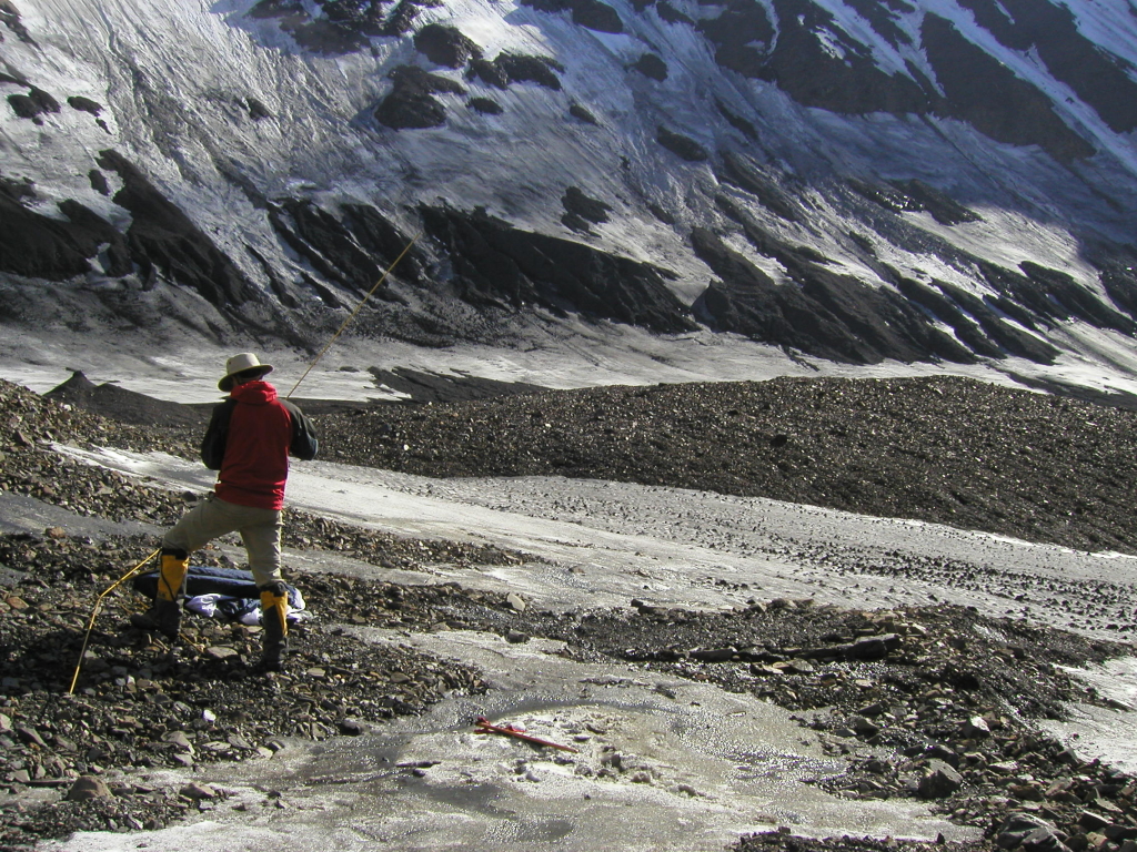 [#19_Camp_2_on_glacier.JPG]